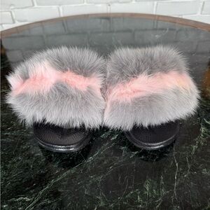 FUR FLIP FLOPS